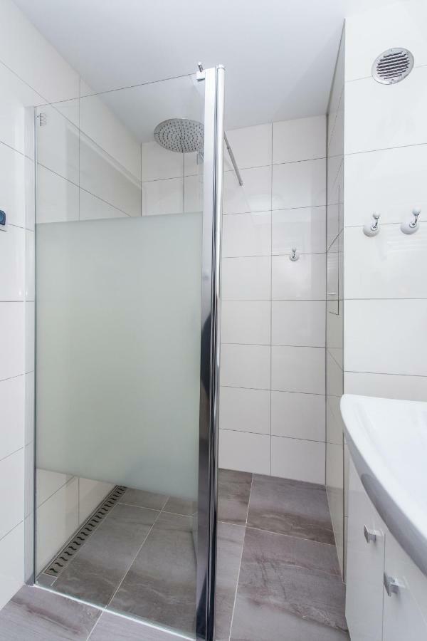 Apartment Above Motlawa Gdansk Exterior photo